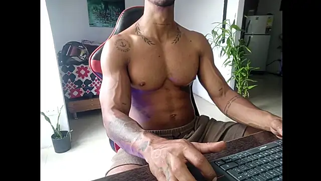 Adam Valenciia online show from June 2026 03:33:01 PM