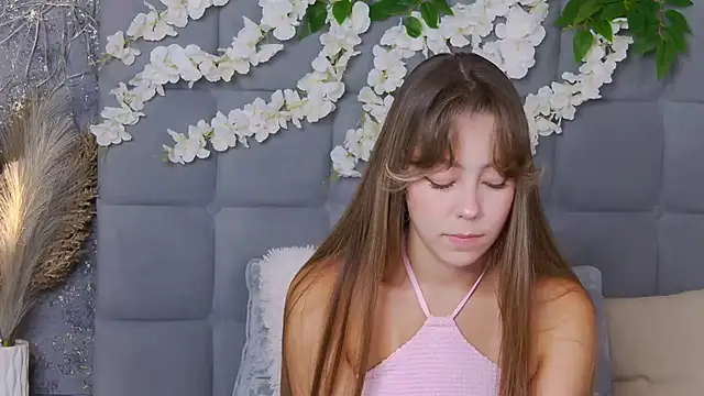 TheEmma online show from December 2025 10:20:02 AM