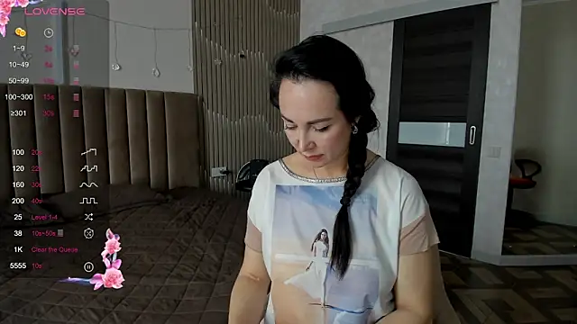 Snapshot of Monica_Weiss chatting on February 2026 11:08:02 AM Monica Weiss online show from February 2026 11:08:02 AM