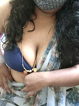 Snapshot of Rathi22 chatting on October 2025 02:35:01 PM Rathi22 online show from October 2025 02:35:01 PM