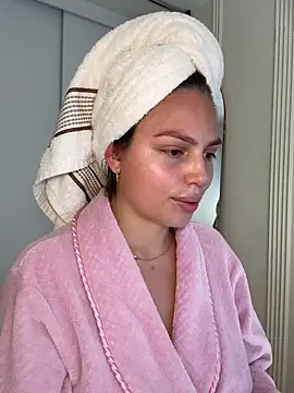Snapshot of Anaruso chatting on September 2025 02:43:01 PM Anaruso online show from September 2025 02:43:01 PM