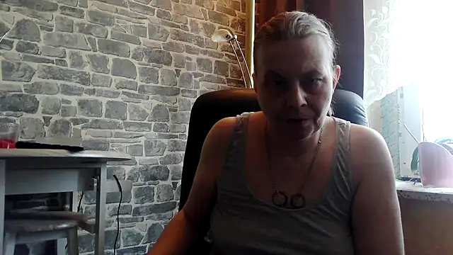 Sweet Phoenix online show from February 2025 12:42:01 PM