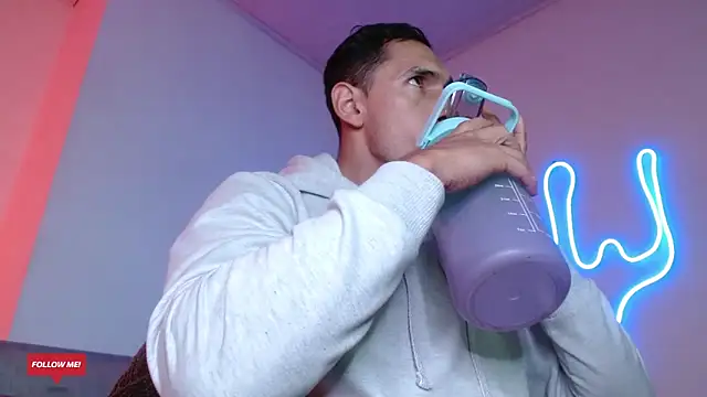 Snapshot of Joylopez_fit chatting on February 2025 02:19:02 PM Joylopez fit online show from February 2025 02:19:02 PM