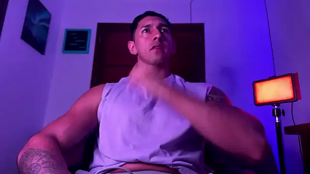 Snapshot of Joylopez_fit chatting on November 2025 02:50:01 PM Joylopez fit online show from November 2025 02:50:01 PM