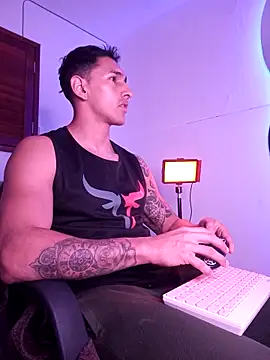 Snapshot of Joylopez_fit chatting on November 2025 01:32:02 PM Joylopez fit online show from November 2025 01:32:02 PM