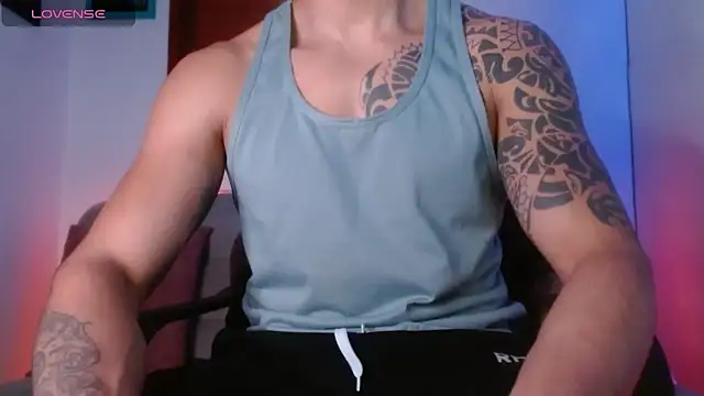 Snapshot of Joylopez_fit chatting on December 2025 02:13:01 PM Joylopez fit online show from December 2025 02:13:01 PM