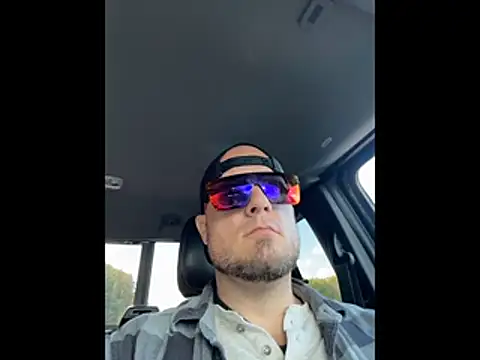 RickeyRidez online show from October 2025 05:23:02 PM