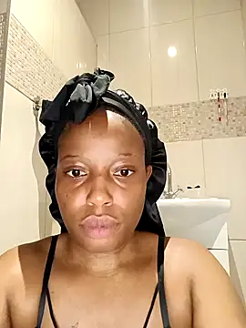 Snapshot of Thando04 chatting on January 2025 10:24:01 PM Thando04 online show from January 2025 10:24:01 PM