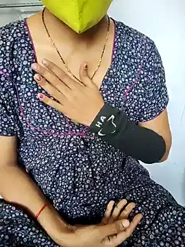 Snapshot of lovelygirl4567 chatting on February 2025 09:36:01 AM lovelygirl4567 online show from February 2025 09:36:01 AM