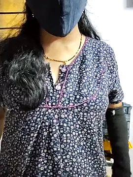 Snapshot of lovelygirl4567 chatting on February 2025 01:37:02 PM lovelygirl4567 online show from February 2025 01:37:02 PM