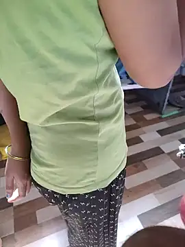 Snapshot of lovelygirl4567 chatting on March 2025 04:05:01 AM lovelygirl4567 online show from March 2025 04:05:01 AM