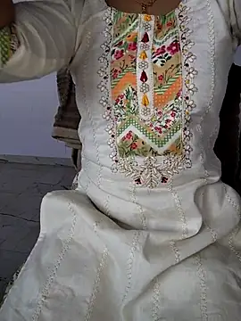 lovelygirl4567 online show from December 2025 05:13:01 AM