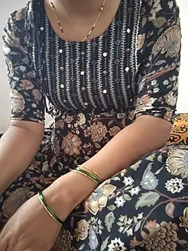 lovelygirl4567 online show from June 2026 05:30:01 AM