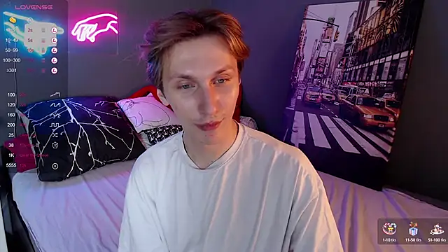 Snapshot of Adrian_Di chatting on January 2025 12:52:01 PM Adrian Di online show from January 2025 12:52:01 PM