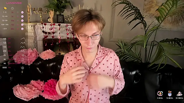 Snapshot of Adrian_Di chatting on February 2025 04:02:01 PM Adrian Di online show from February 2025 04:02:01 PM