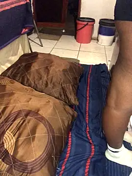 Snapshot of MKbesxxx chatting on November 2025 08:54:02 PM MKbesxxx online show from November 2025 08:54:02 PM