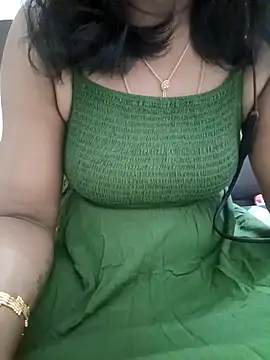 Snapshot of Tamil_Vishalini chatting on September 2025 05:52:02 AM Tamil Vishalini online show from September 2025 05:52:02 AM