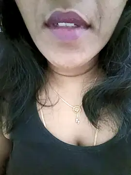 Snapshot of Tamil_Vishalini chatting on December 2025 04:12:02 PM Tamil Vishalini online show from December 2025 04:12:02 PM