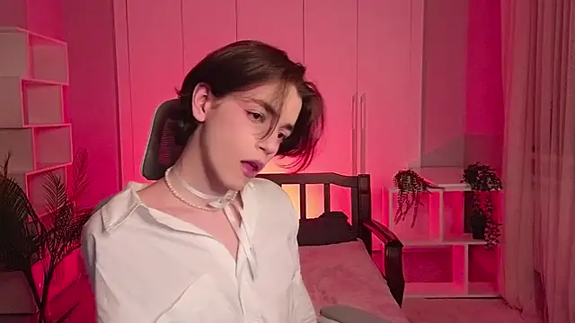 Snapshot of b0y_fantasy chatting on February 2025 06:10:01 PM b0y fantasy online show from February 2025 06:10:01 PM