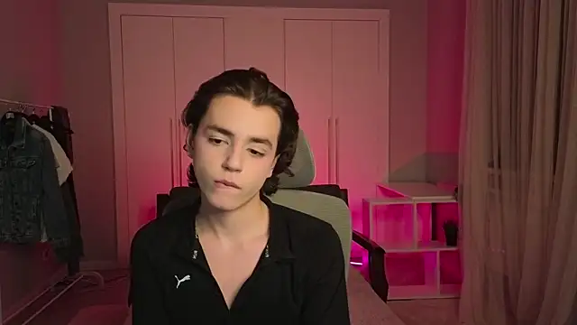 Snapshot of b0y_fantasy chatting on February 2025 08:36:02 PM b0y fantasy online show from February 2025 08:36:02 PM