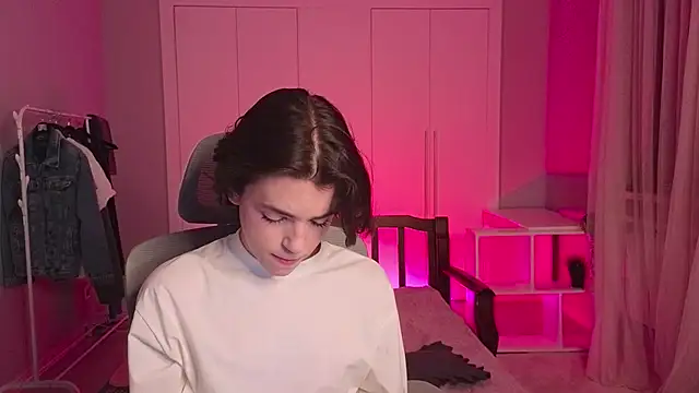 Snapshot of b0y_fantasy chatting on February 2025 06:56:02 PM b0y fantasy online show from February 2025 06:56:02 PM