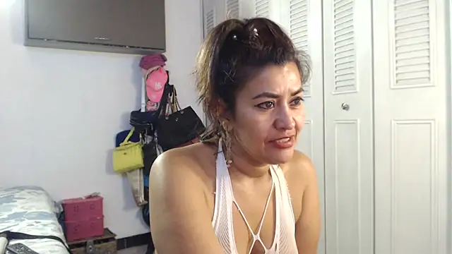 CamilaLix online show from February 2025 03:26:02 AM