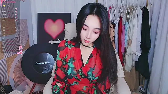 xiaotiantian-76 online show from November 2025 02:28:01 AM