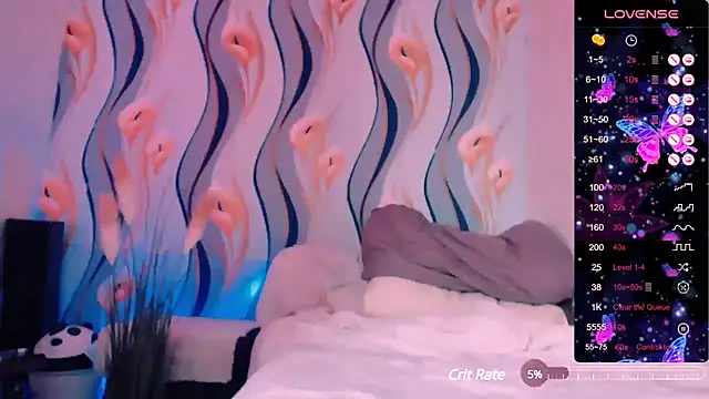 Snapshot of roxyyyrose chatting on January 2025 09:03:01 PM roxyyyrose online show from January 2025 09:03:01 PM