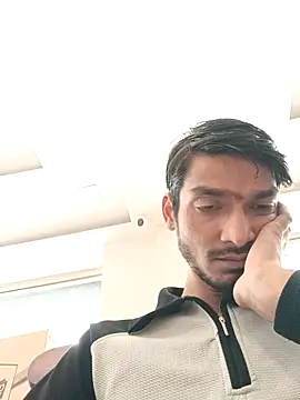 Snapshot of Tarun_0026 chatting on October 2025 06:02:02 AM Tarun 0026 online show from October 2025 06:02:02 AM