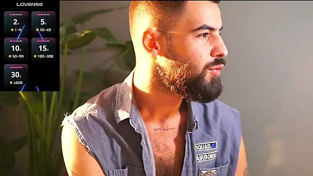 HairyRobxxx online show from October 2025 02:34:01 PM