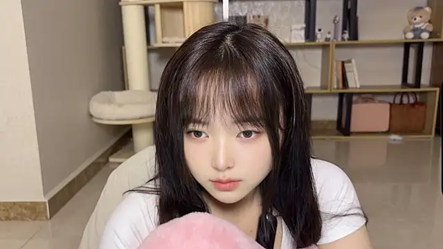 Snapshot of Chenjing0 chatting on October 2025 02:42:01 AM Chenjing0 online show from October 2025 02:42:01 AM