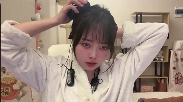 Chenjing0 online show from January 2026 12:54:01 PM