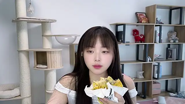 Chenjing0 online show from May 2026 05:01:02 AM