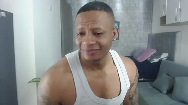 Josep Ston online show from November 2025 08:09:02 PM