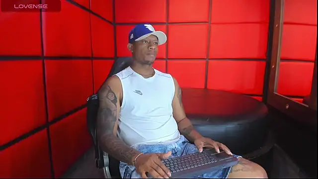 Snapshot of Josep_Ston chatting on July 2026 11:22:02 PM Josep Ston online show from July 2026 11:22:02 PM