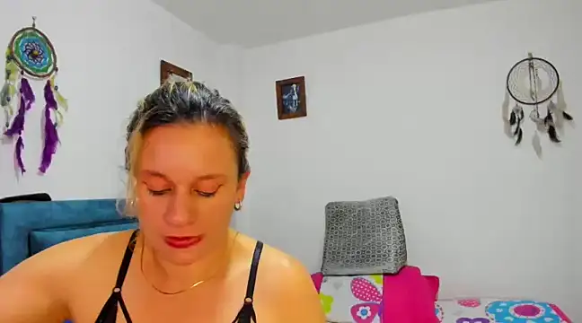 sofi saliva2511 online show from March 2025 06:16:01 PM