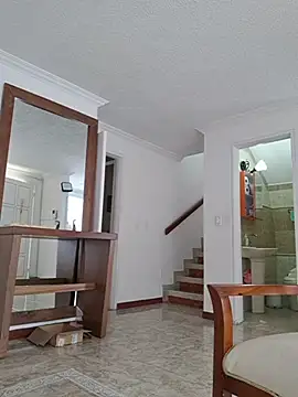 Snapshot of karina_warthon chatting on February 2026 05:30:01 PM karina warthon online show from February 2026 05:30:01 PM