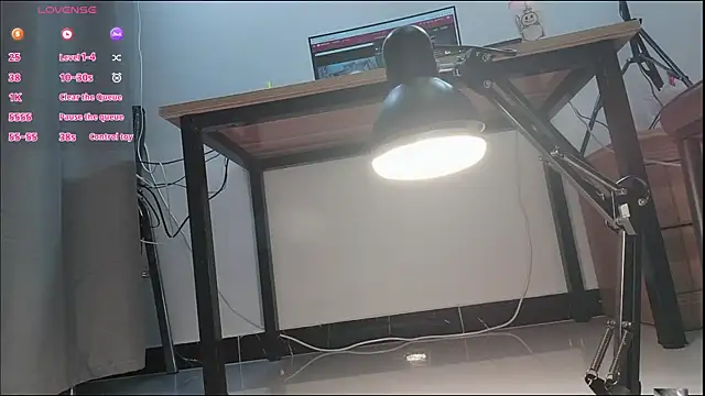 Lucky-xiuxiu online show from October 2025 03:00:02 PM