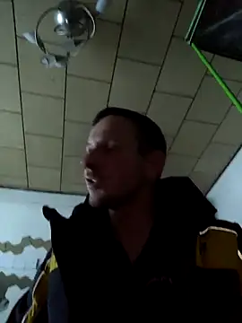 Snapshot of Geiler_Staender chatting on January 2026 03:06:01 PM Geiler Staender online show from January 2026 03:06:01 PM