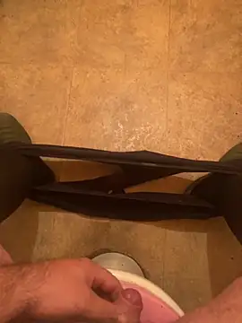 balint35 online show from October 2025 02:33:01 AM