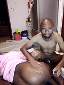 Snapshot of KMbesxxx chatting on November 2025 08:54:01 PM KMbesxxx online show from November 2025 08:54:01 PM