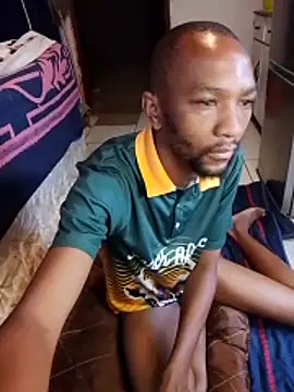 Snapshot of KMbesxxx chatting on November 2025 05:16:02 AM KMbesxxx online show from November 2025 05:16:02 AM