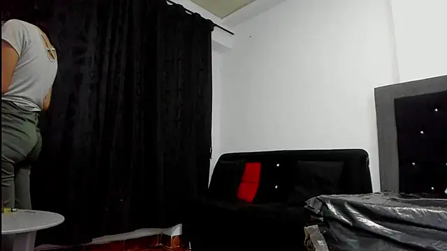 Snapshot of violetadumsper chatting on February 2025 02:59:01 AM violetadumsper online show from February 2025 02:59:01 AM