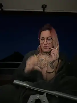 Mia-Fuchs online show from March 2025 05:05:02 AM