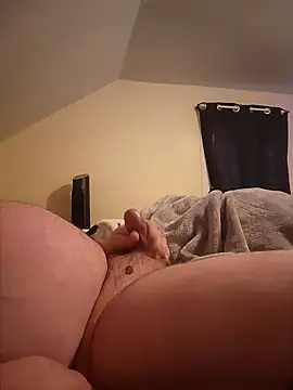 Snapshot of thickdaddy10 chatting on February 2025 08:14:02 PM thickdaddy10 online show from February 2025 08:14:02 PM