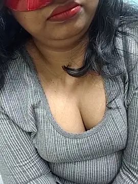 Snapshot of _MilkyBar chatting on December 2025 04:24:02 PM MilkyBar online show from December 2025 04:24:02 PM