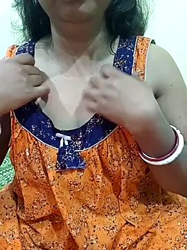 Snapshot of _MilkyBar chatting on December 2025 02:39:02 AM MilkyBar online show from December 2025 02:39:02 AM