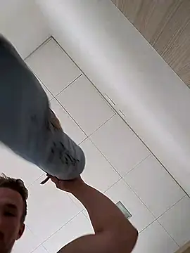 frankthefuck69 online show from October 2025 10:48:02 AM