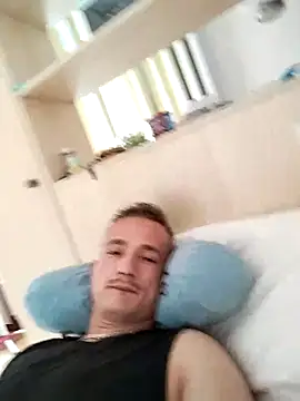 frankthefuck69 online show from October 2025 11:22:01 AM