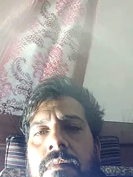 MAGNETICDADDY8 online show from December 2025 02:17:02 AM